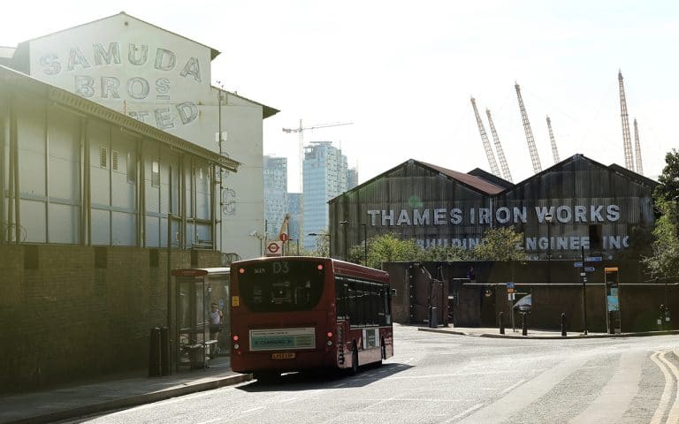 london-city-island-bus-stop-leamouth-orchard-place