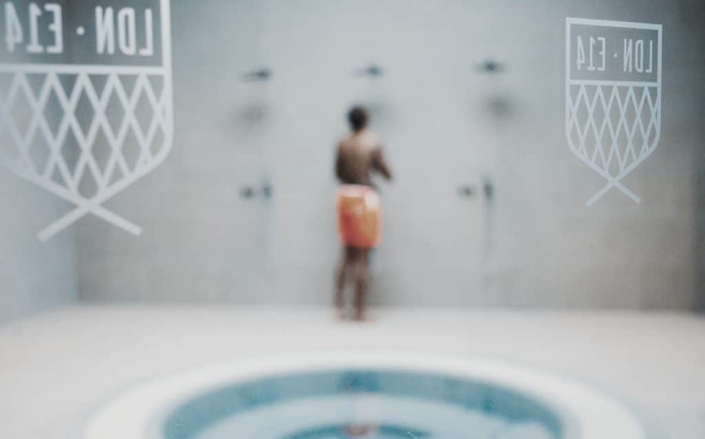 london-city-island-health-spa-indoor-pool-jacuzzi